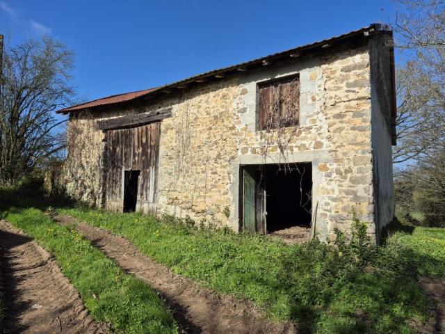 Maison vente à Vieille Abbaye, Saint-Saud-Lacoussière