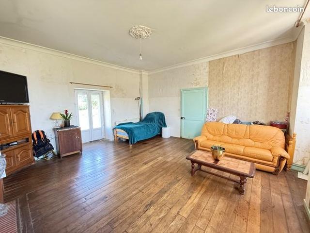 Maison vente à Mayenne, Montsûrs