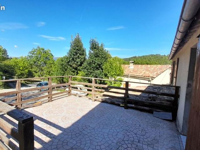 Maison vente à Die, Charens