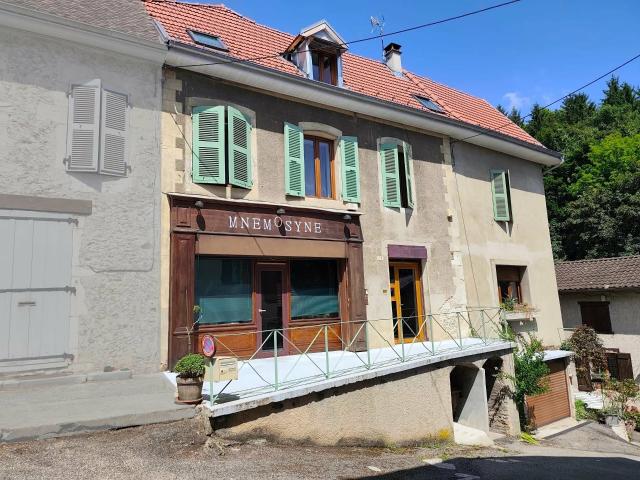 Maison vente à Grand consuoz, Saint-Geoire-en-Valdaine