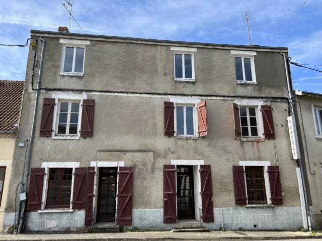 Maison vente à Bellac, Saint-léger-magnazeix