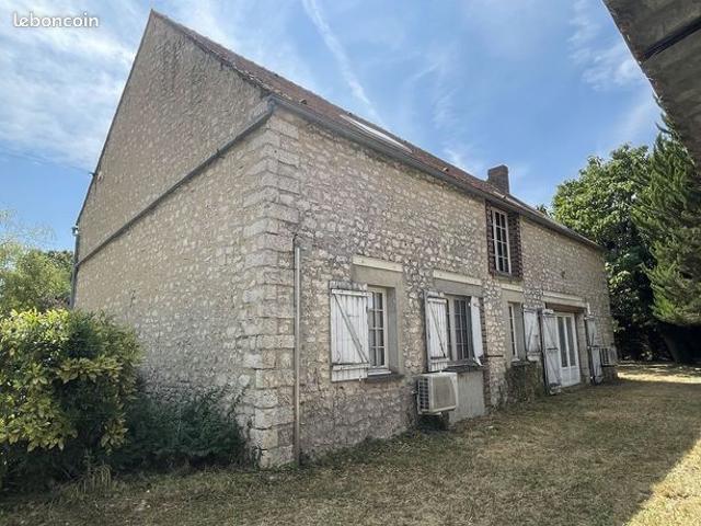 Maison vente à Fontainebleau, Egreville