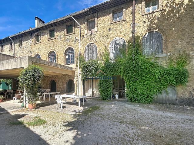 Maison vente à Carpentras, Mondragon