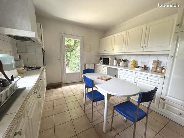 Maison vente à Saintes, Cravans