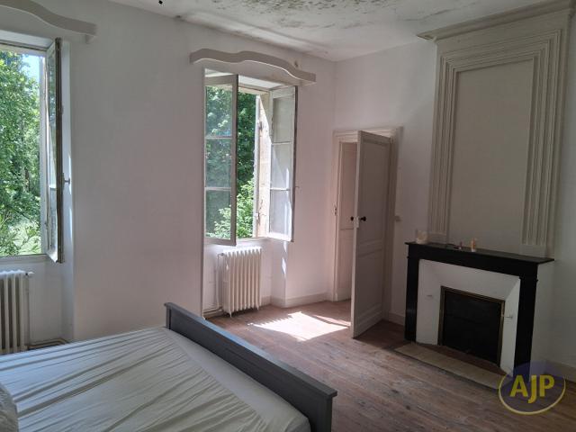 Maison vente à Tourney, Vertheuil