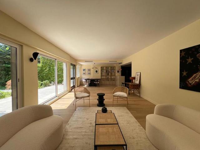 Maison vente à Paris, Île-de-France