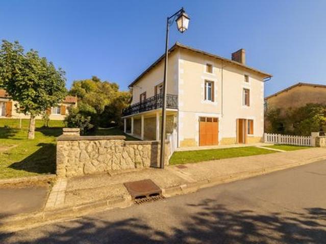 Maison vente à Confolens, Alloue