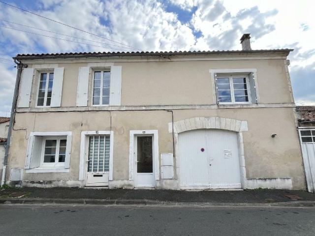 Maison vente à Cognac