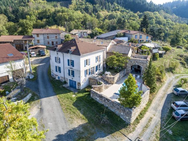 Maison vente à Thiers, Vollore-ville