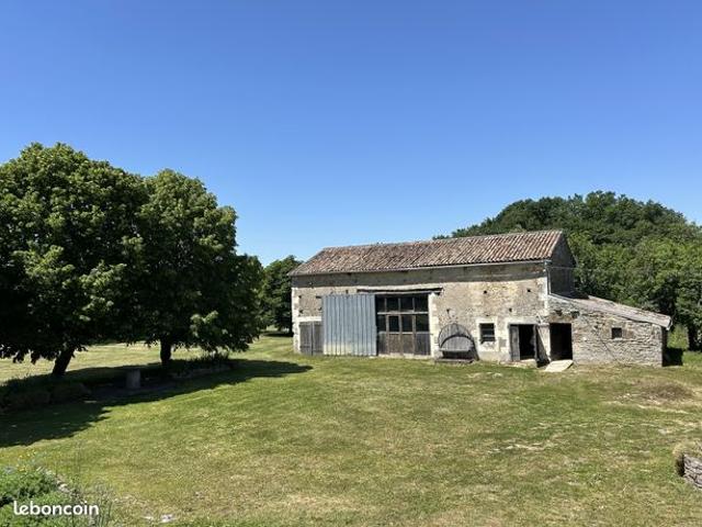 Maison vente à Montmorillon, Chaunay