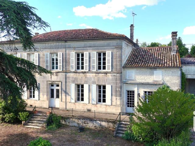 Maison vente à Salles-d'angles, Bas-Pruneau