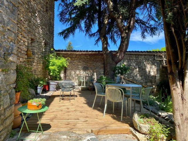 Maison vente à Apt, Saint-martin-de-castillon