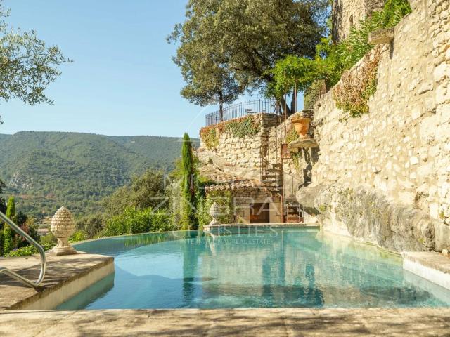 Maison vente à Apt, Ménerbes