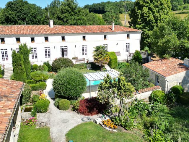 Maison vente à Saint-Jean-d'Angély, Saint-hilaire-de-villefranche