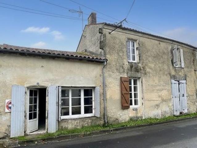 Maison vente à Saint-Jean-d'Angély, Aumagne