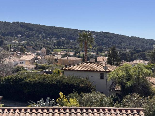 Maison vente à Marseille, Ceyreste