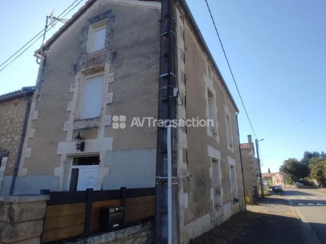 Maison vente à Vilhonneur, Moulins-sur-Tardoire