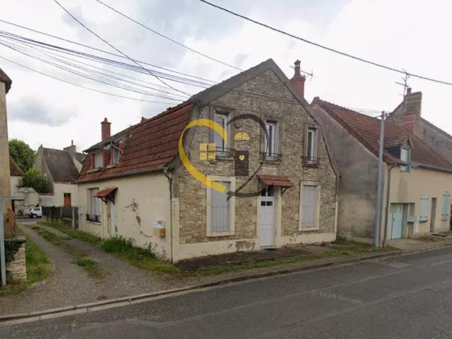 Maison vente à Faubourg de Livry, Saint-Pierre-le-Moûtier