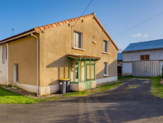 Maison vente à Montmorillon, Luchapt