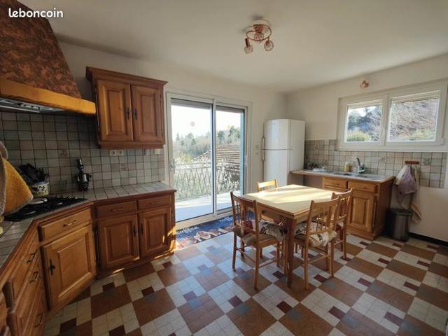 Maison vente à Saint-Étienne, Chuyer