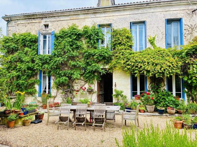 Maison vente à Saintes, Mortagne-sur-gironde
