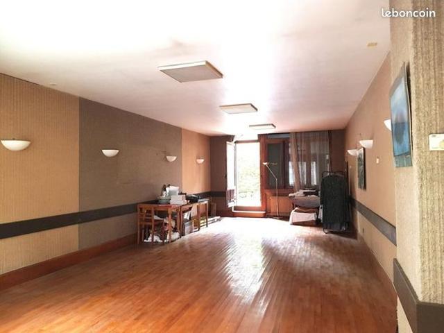 Maison vente à Issoire, Rochefort-montagne