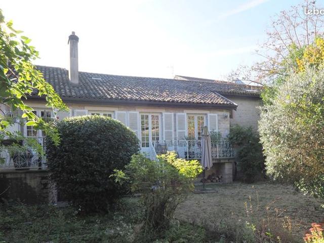 Maison vente à Mâcon, Tournus