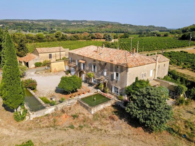 Maison vente à Nîmes, Tresques