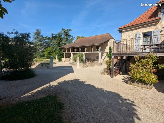 Maison vente à Cahors, Tour-de-faure