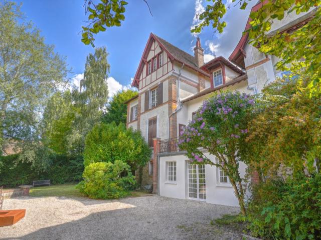 Maison vente à Fontainebleau, Bois-le-roi