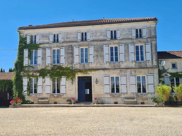 Maison vente à Angoulême, Bessac