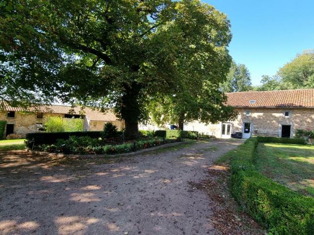 Maison vente à Nontron, Abjat-sur-bandiat