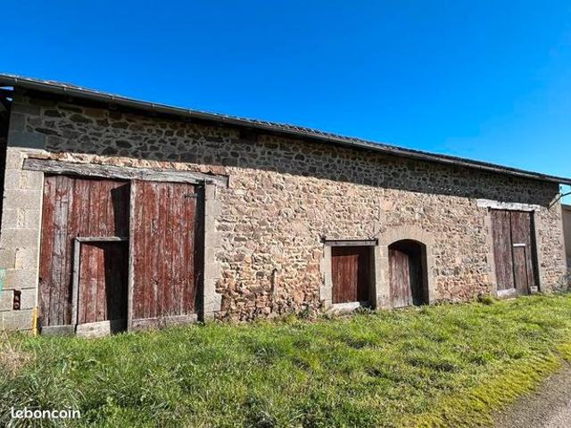 Maison vente à Confolens