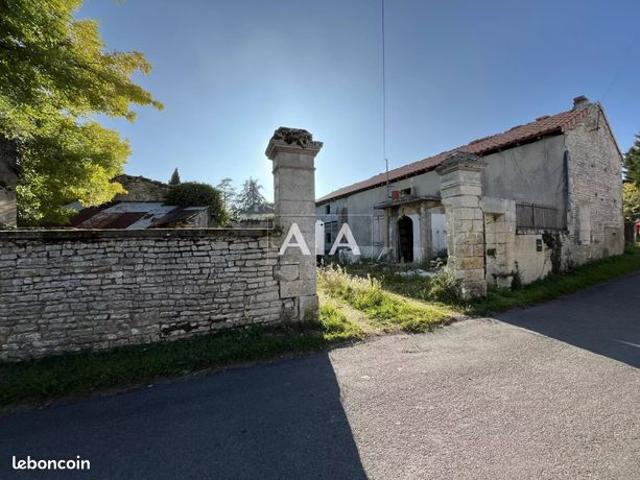 Maison vente à Jauldes, Charente