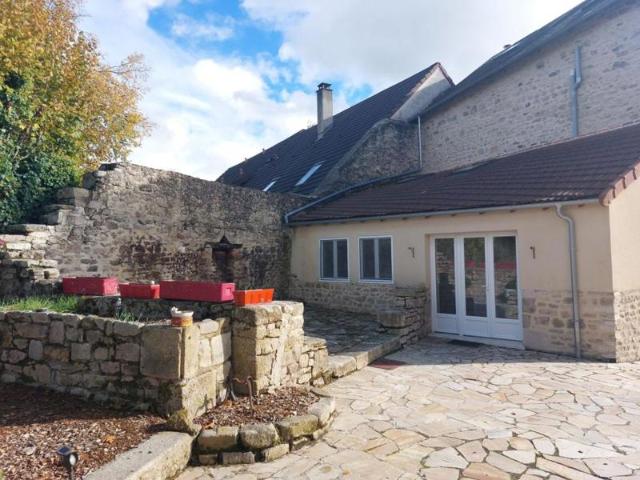 Maison vente à Aubusson, Saint-silvain-sous-toulx