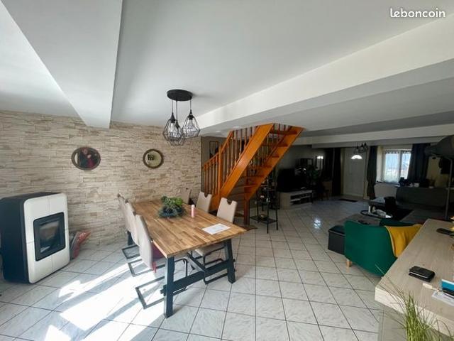 Maison vente à Charleville-Mézières, Renwez