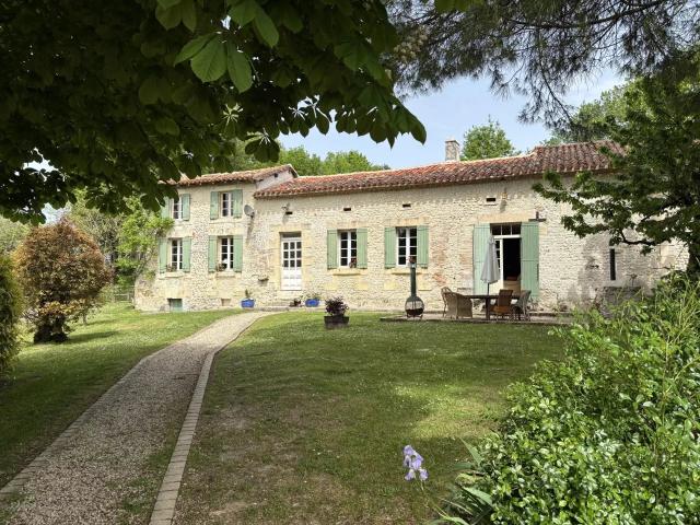 Maison vente à Angoulême, Aubeterre-sur-dronne