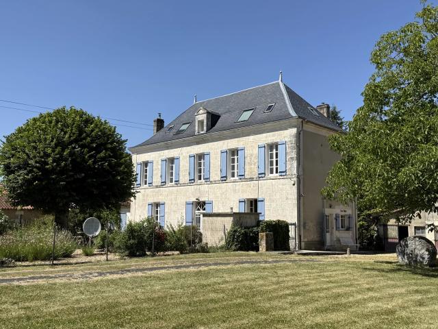 Maison vente à Angoulême, Aubeterre-sur-dronne