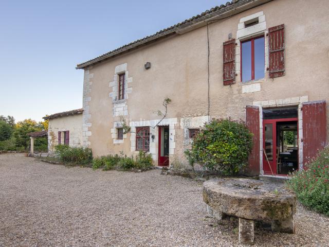 Maison vente à Nontron, Mareuil