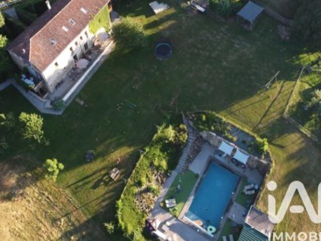 Maison vente à Le Montet, Montet-et-Bouxal