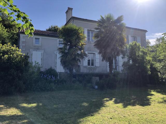 Maison vente à Confolens, Londigny