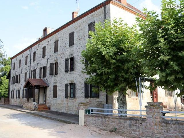 Maison vente à Mâcon, La Truchère