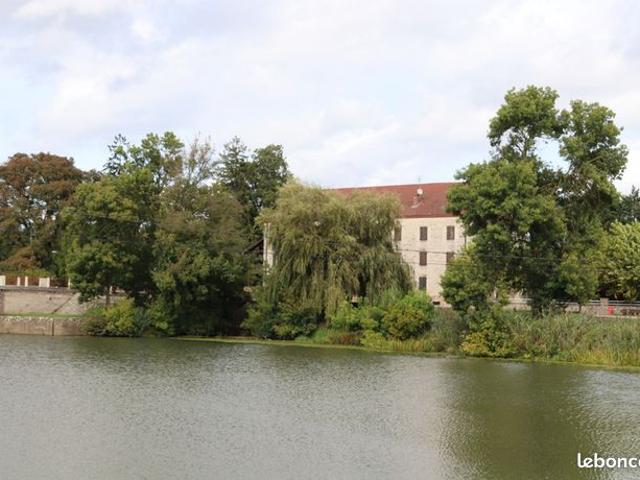Maison vente à Mâcon, La Truchère