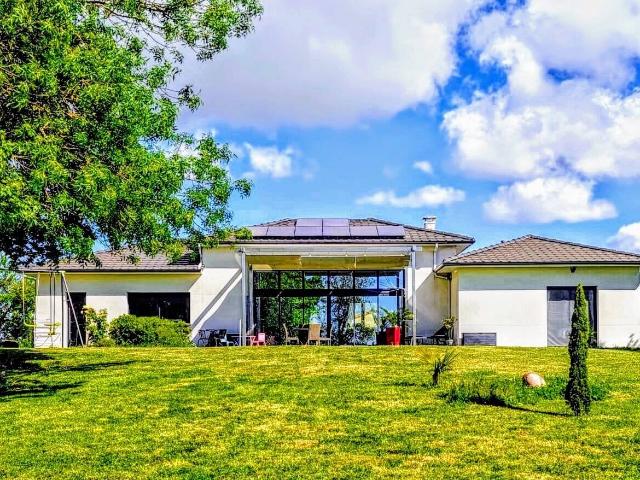 Maison vente à Hautefage-la-tour, Lanauze Maison vente à Hautefage-la-tour, Lanauze