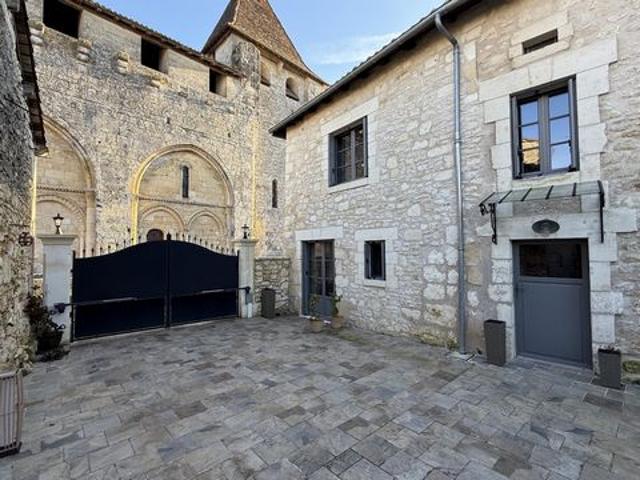 Maison vente à Nontron, Bourdeilles
