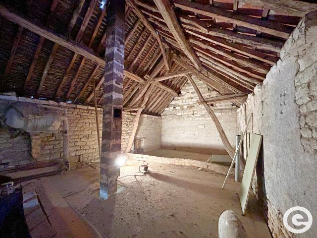 Maison vente à Auxerre, Courson-les-carrières