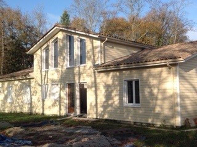 Maison vente à Confolens, Lessac