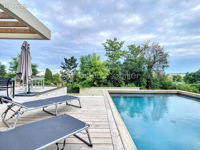 Maison vente à Saint-Germain-en-Laye, Carrières-sur-seine