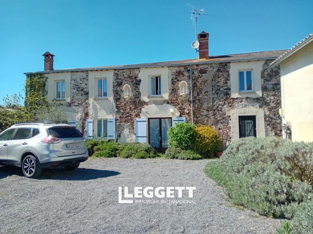 Maison vente à Bressuire, Genneton