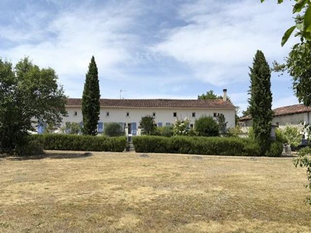 Maison vente à Angoulême, Saint-romain